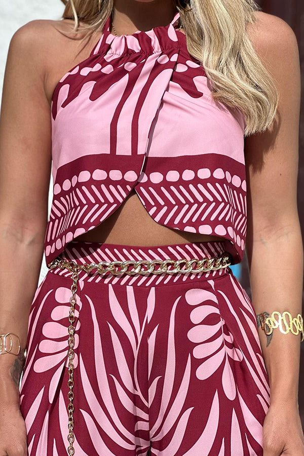 Maui Vibes – Crop-Top mit tropischem Print und Schlitz vorne in der Mitte und Hose mit elastischem Bund