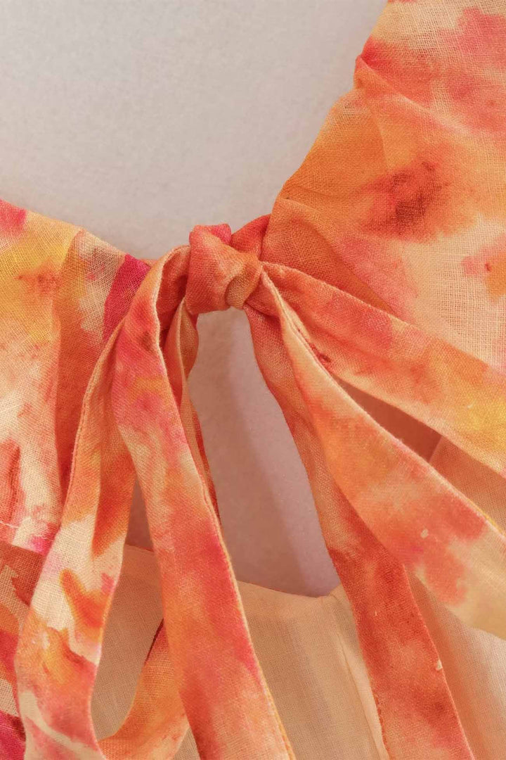 Kleid mit Rüschen, Cut-outs und Blumenmuster