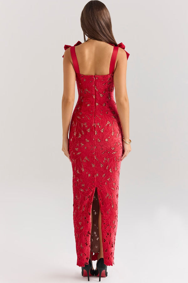 Robe longue fendue en dentelle florale brodée Holiday Intimacy avec bretelles et nœud