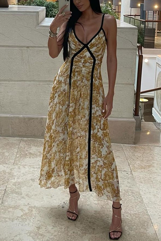 Violettes kontrastierendes, einzigartiges Print-Maxikleid mit plissiertem Rücken und Riemchen