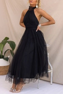 Fairy Vibes – Neckholder-Maxikleid aus Tüll mit gerafftem Detail