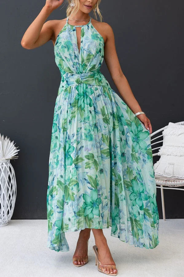 Sunny Forecast – Plissiertes Midikleid mit Blumenmuster und Cut-Out-Ausschnitt