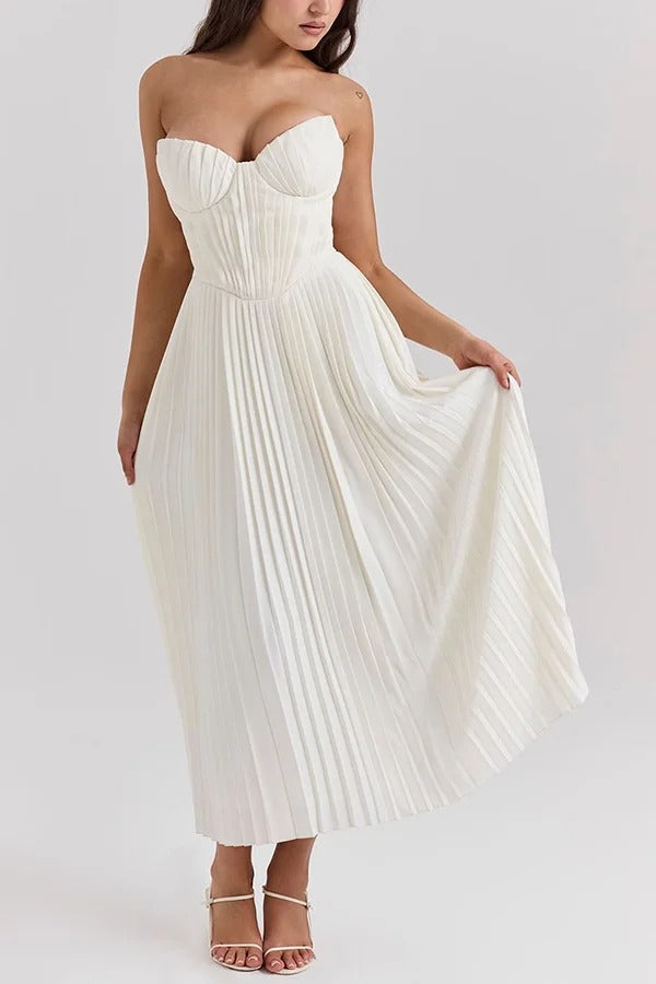 Robe longue plissée sans bretelles romantique et élégante