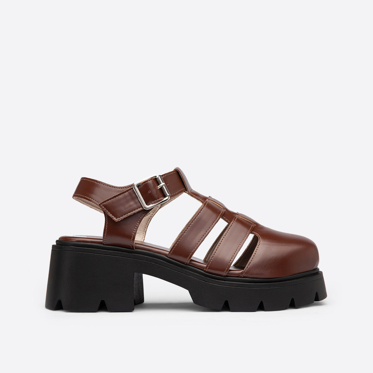Fischer-Plateausandalen aus Leder