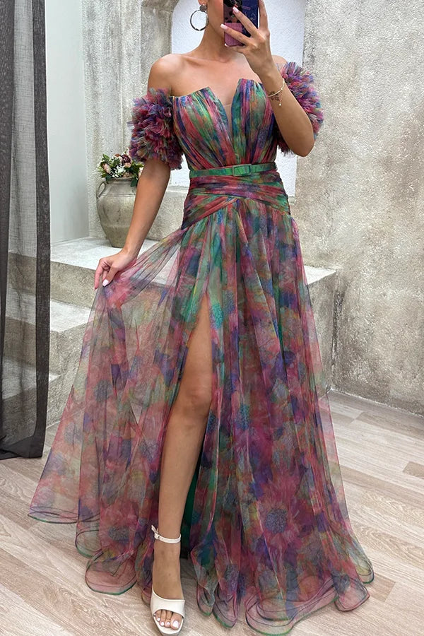 She Owns It – Maxi-Abendkleid aus Netzstoff mit Tüll, gestuften Ärmeln, gerüschten Schlitzen