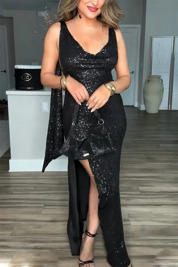 All The Sparkle – Paillettenbesetztes, rückenfreies Stretch-Maxikleid mit Wasserfallausschnitt und Schlitz