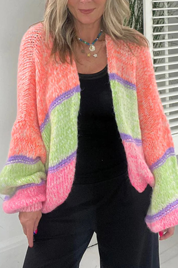 Illuminez n'importe quelle scène avec ce cardigan ample à manches ballon aux couleurs mélangées