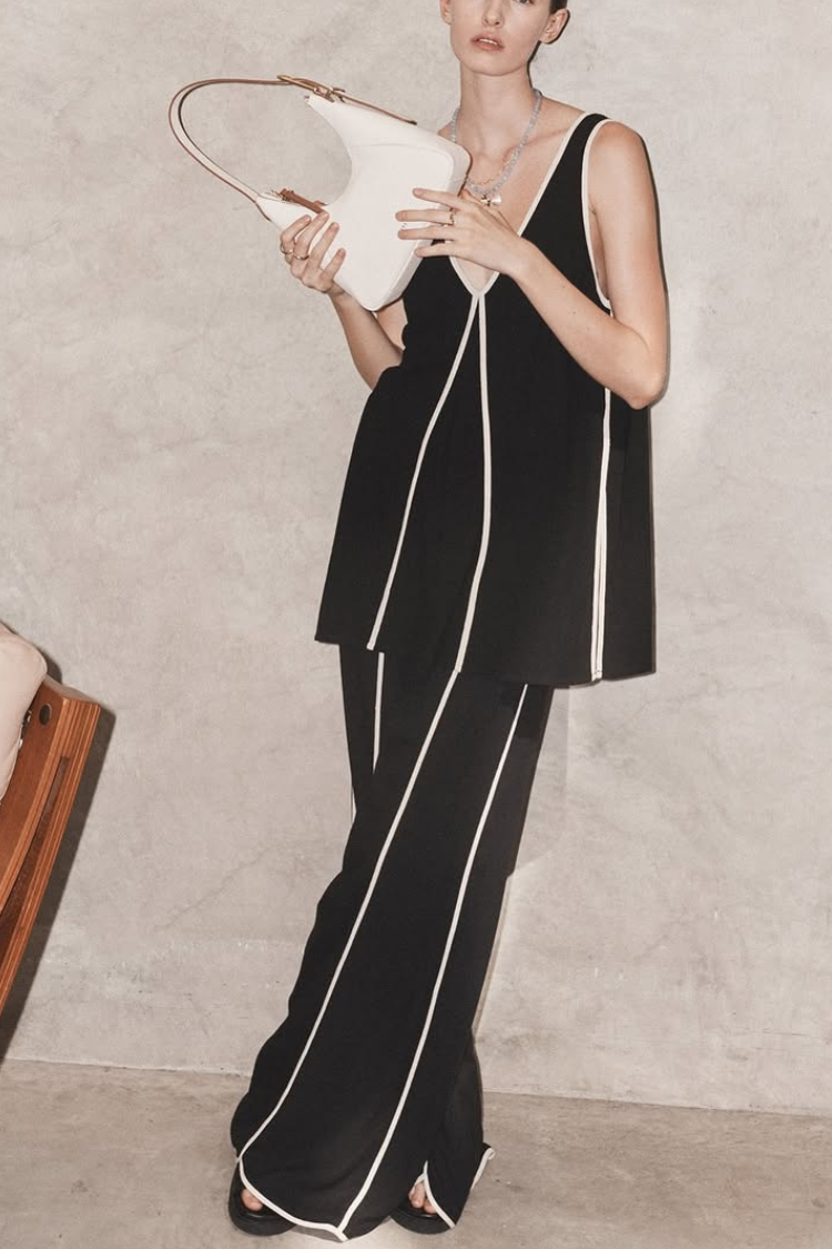 Vera A-Linien-Tanktop mit kontrastierenden Paspeleinsätzen und Hose mit weitem Bein und elastischer Taille