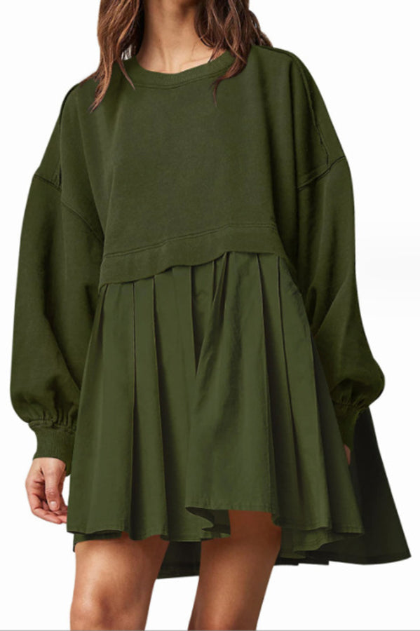 Süßes und besonderes, übertrieben plissiertes Patchwork-Sweatshirt-Minikleid in A-Linie