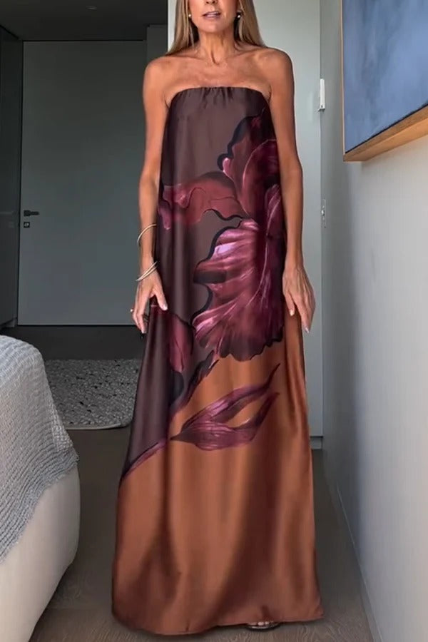 Drawing Inspiration – Schulterfreies Maxikleid in A-Linie mit Schlitz und Blumenmuster aus Satin