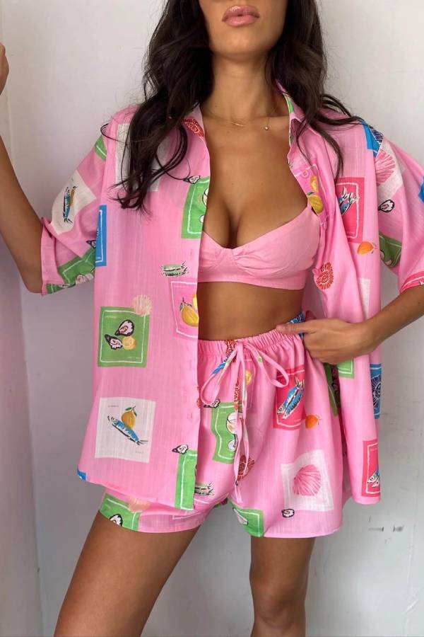 Lässiges Set mit bedrucktem Hemd und elastischen Shorts zum Schnüren