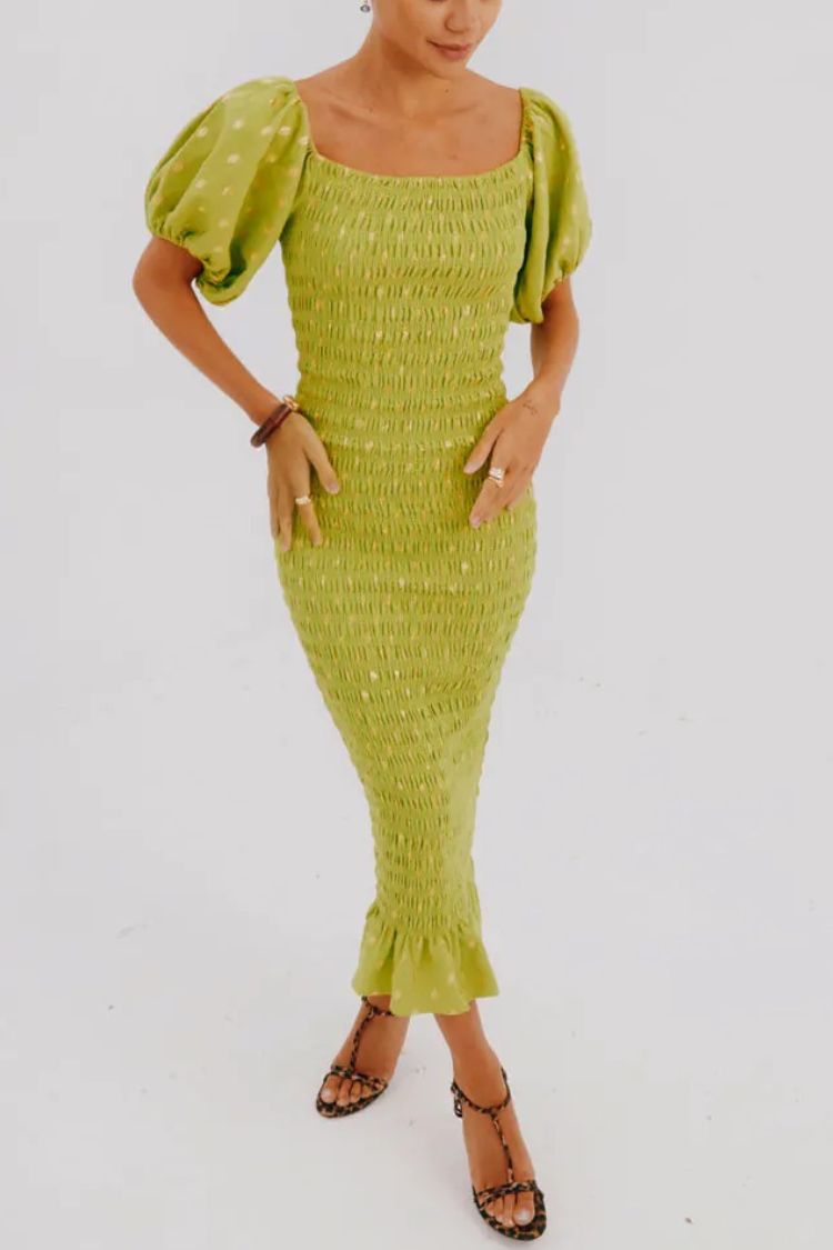 Jojo – Gerüschtes, goldenes Polka Dots-freies, schulterfreies Stretch-Midikleid mit Puffärmeln