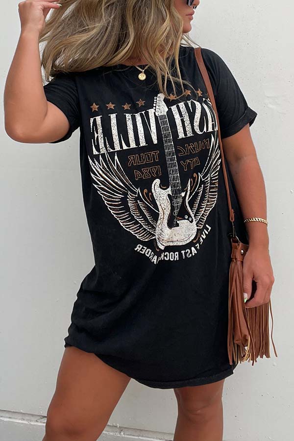 Schwarzes T-Shirt-Kleid mit Nashville-Grafik