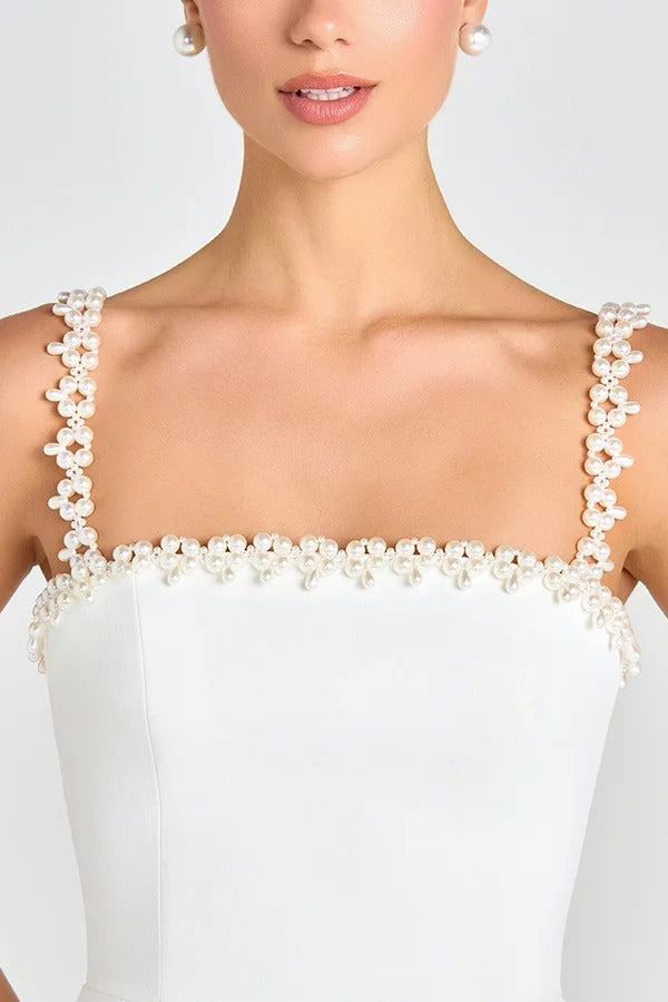 Robe courte style tulipe à poches et bretelles bordées de perles Lovers Kiss