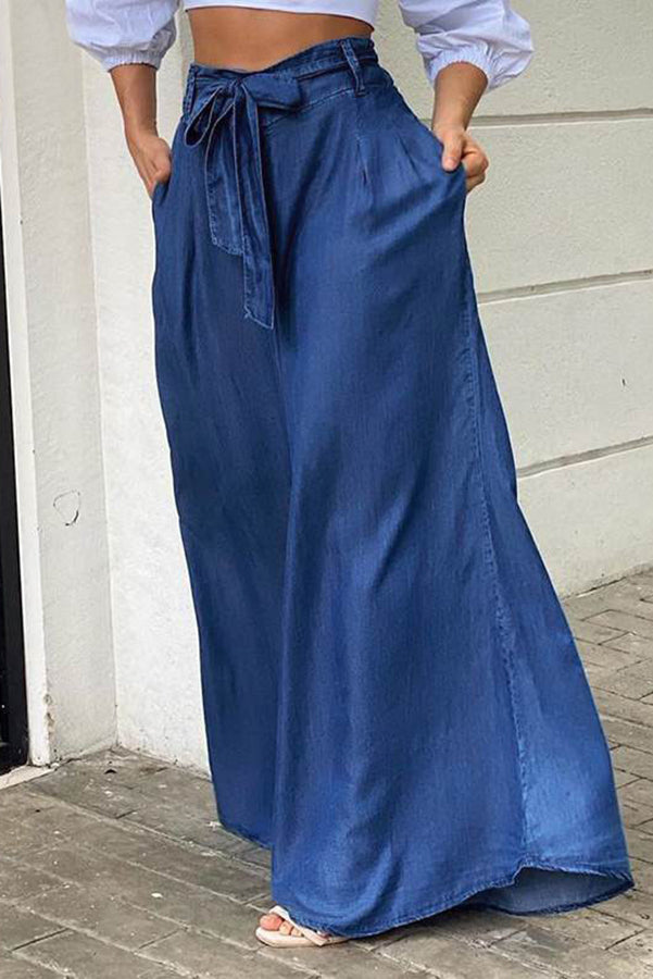 Robe longue dos nu en tulle Fairy Vibes avec détails froncés, ceinture nouée, poches latérales plissées, jean jambe large