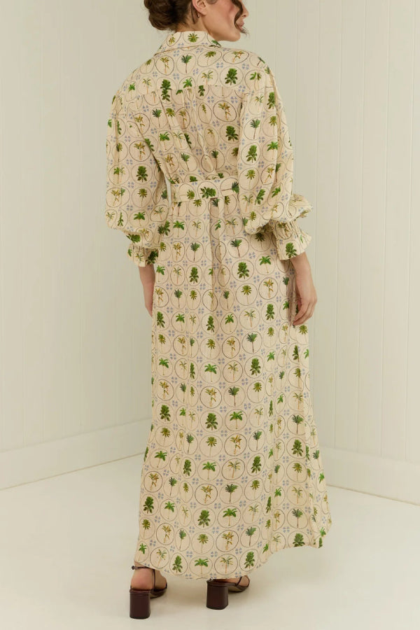 Ringelblumenkleid mit tropischen Palmen