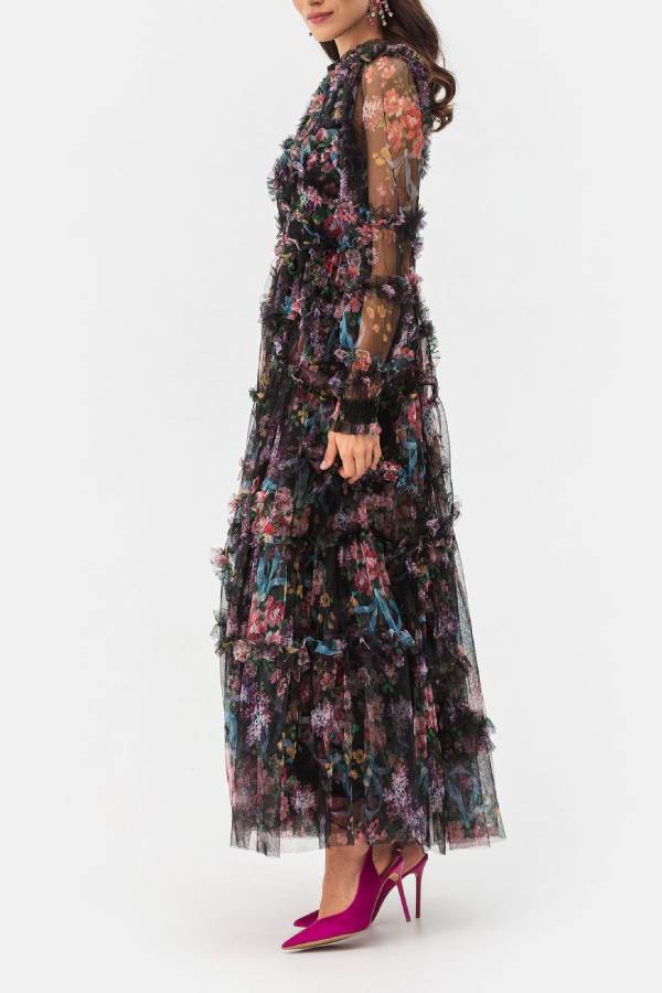 Robe élégante plissée en organza