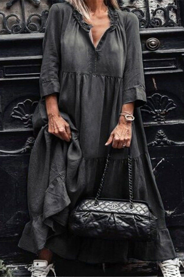 Maxikleid aus Denim mit V-Ausschnitt und langen Ärmeln