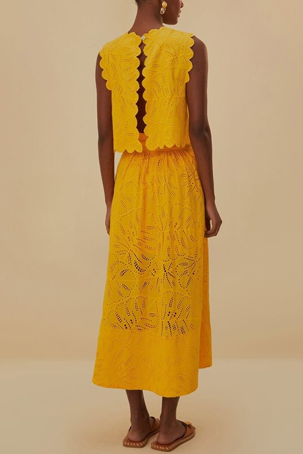 Laylin – Hoch sitzender Midirock mit Cut-outs und Stickereien aus Spitze und Taschen