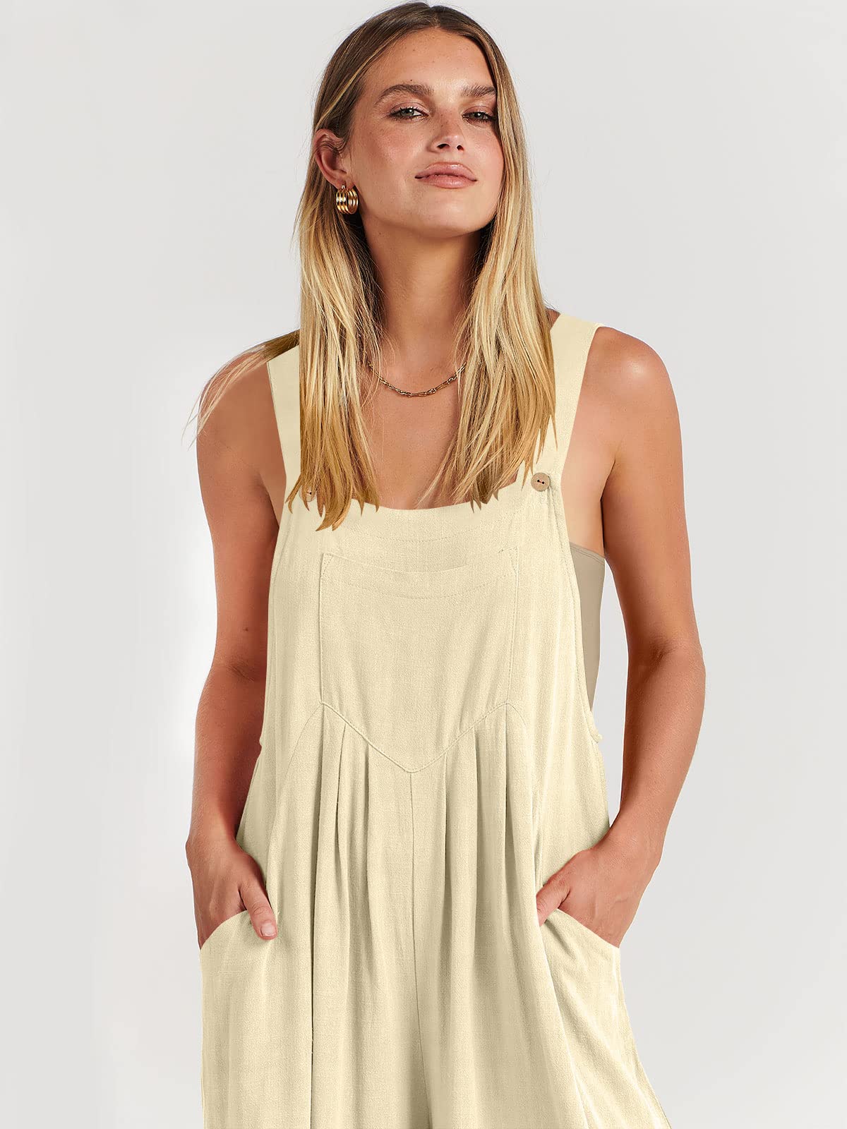 Einfarbiger, lockerer, lässiger Jumpsuit mit weitem Bein und eingesetzter Tasche