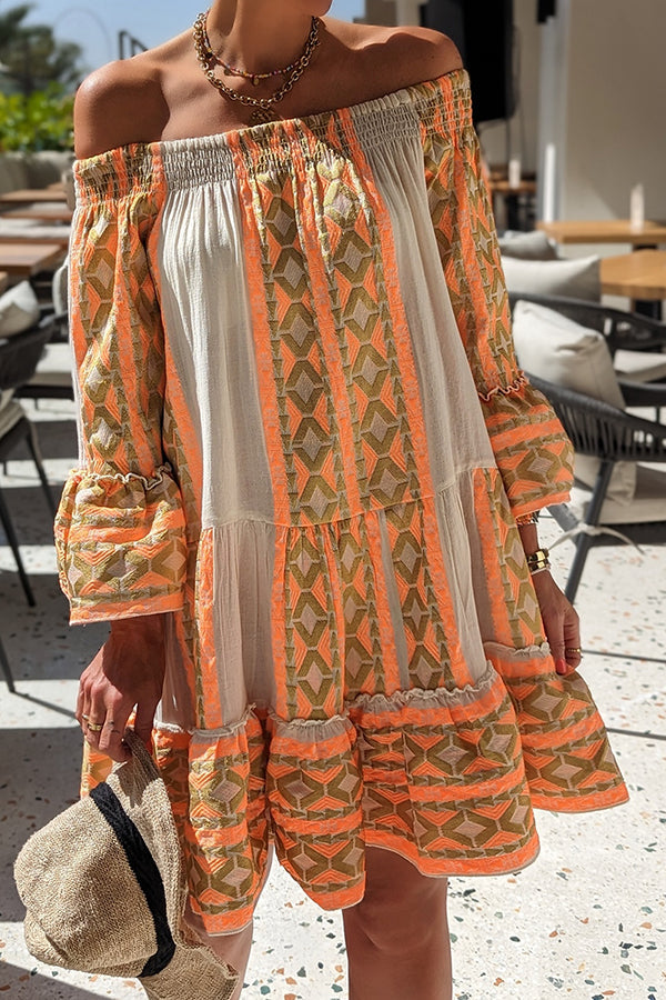 Friendly Shores – Schulterfreies, lockeres Minikleid aus Leinenmischung mit Ethno-Print