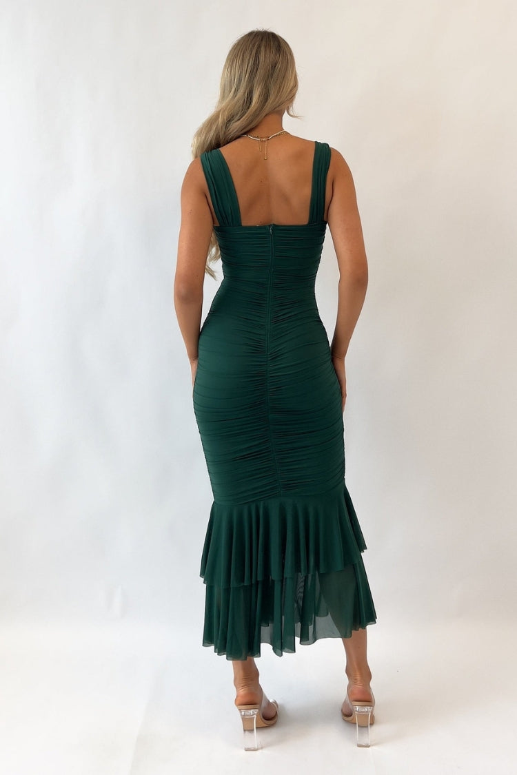 Robe sirène plissée taille haute de couleur unie