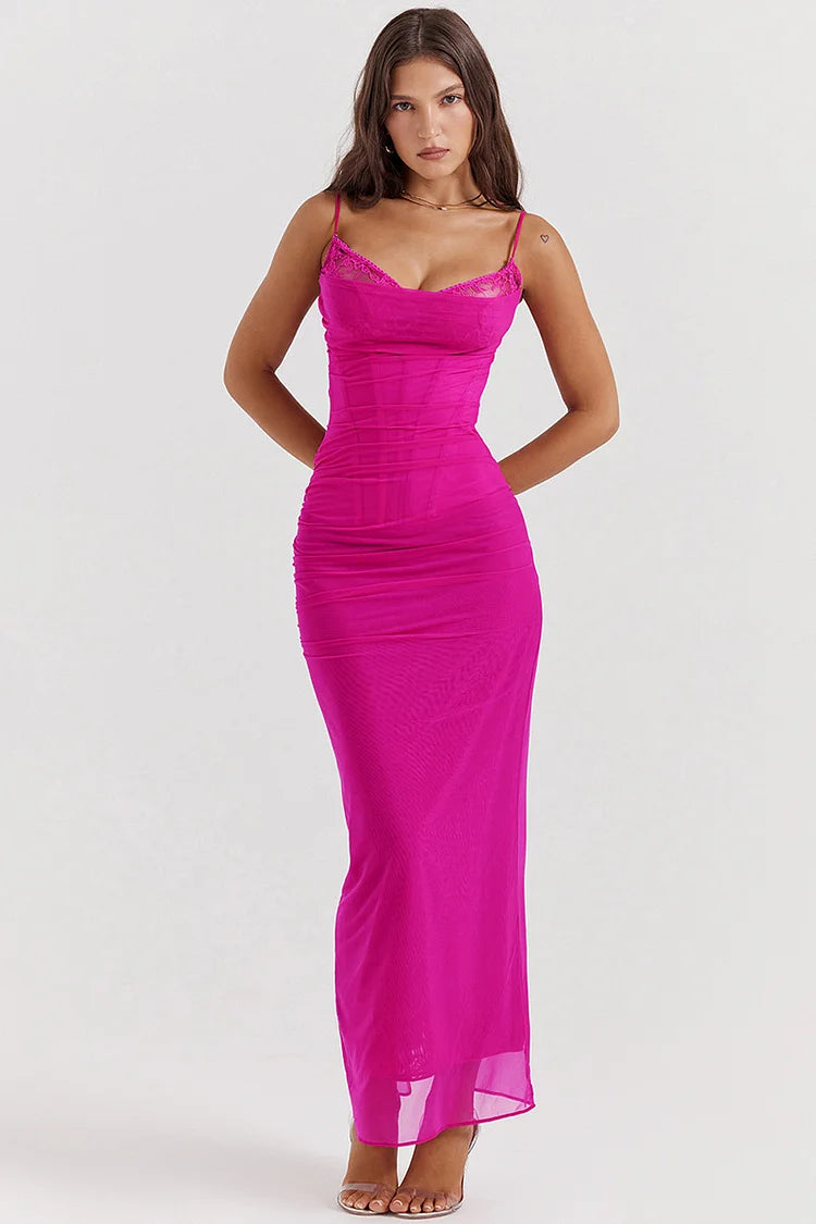 Robe longue moulante en maille et dentelle avec ourlet fendu