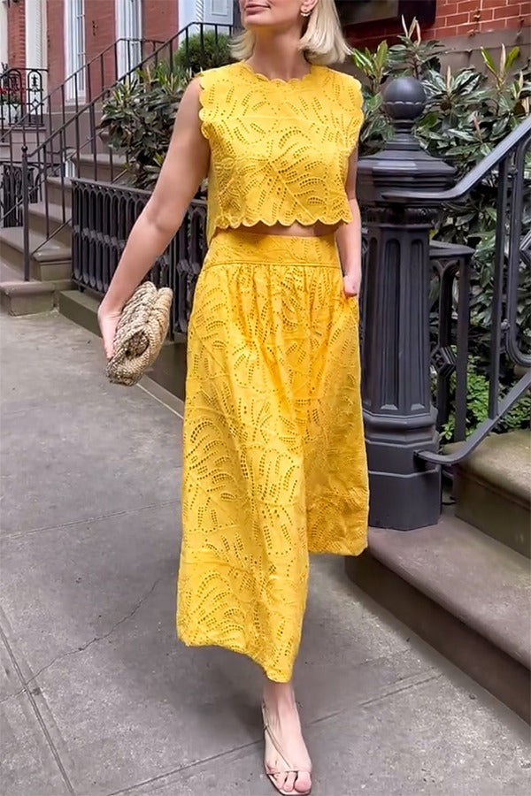 Laylin – Hoch sitzender Midirock mit Cut-outs und Stickereien aus Spitze und Taschen