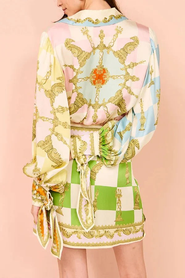 Robe portefeuille courte en satin à imprimé unique et à nouer Vacay Mode