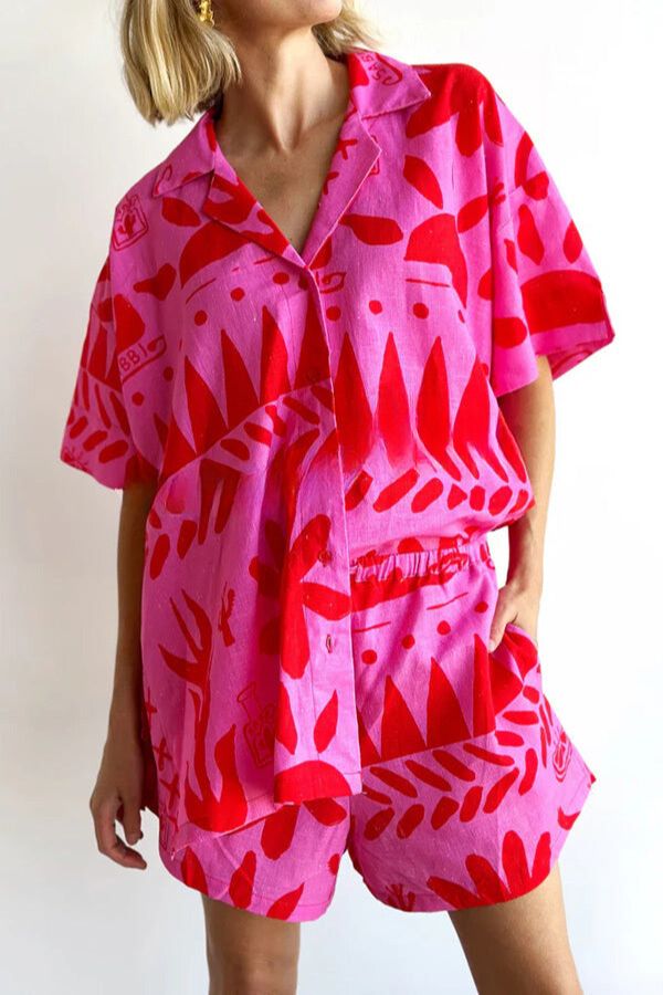 Altos Unique Set aus bedrucktem Hemd mit Tasche und Shorts mit elastischer Taille