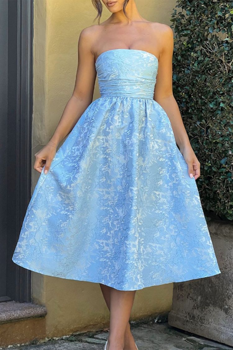 Elegantes Maxikleid aus Jacquardstoff mit Hosenträgern und schmalem Fischschwanz