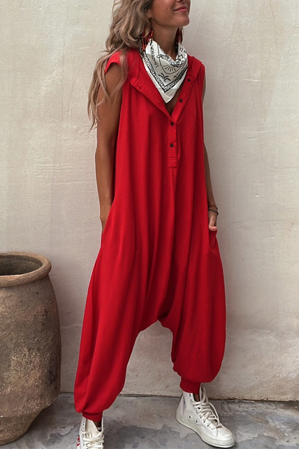 Let's Chill – Lockerer Jumpsuit mit Taschen und halbhoher Knopfleiste und Kapuze