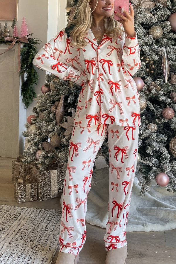 Set aus langärmligem Hemd mit Weihnachtsschleifen-Print und Hose mit elastischer Taille und Taschen