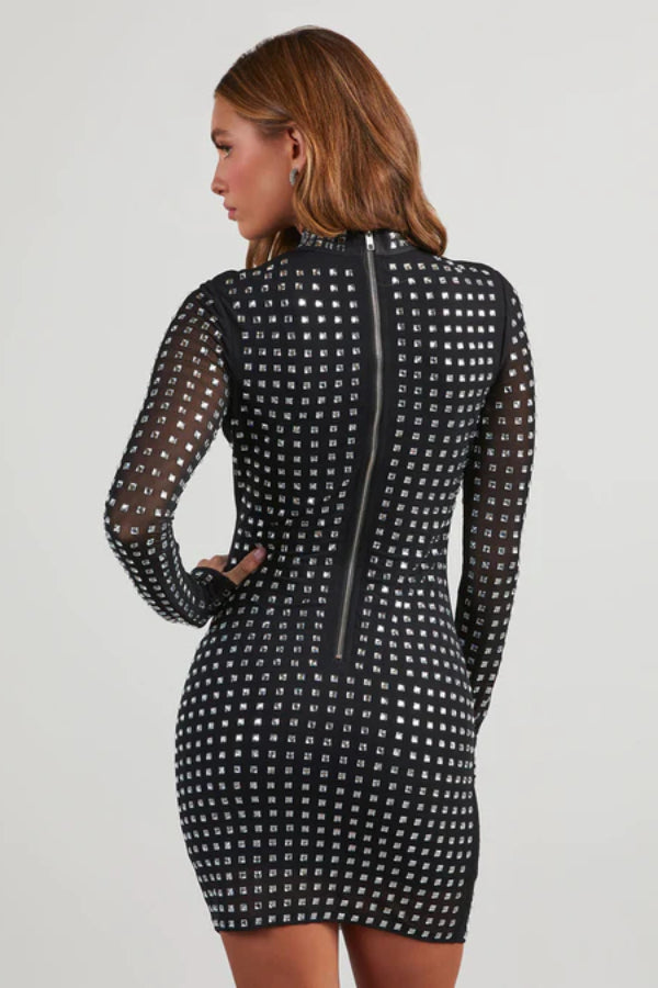 Mini-robe en maille ornée de strass