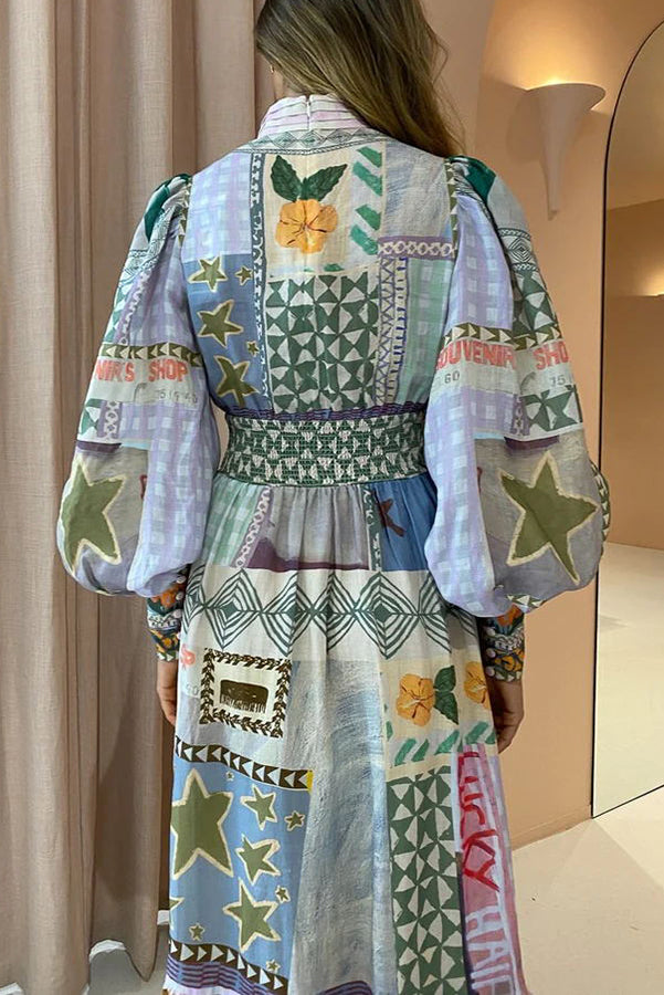 Verspielt schickes, einzigartiges Print-Midikleid mit Ballonärmeln und gesmoktem Bund