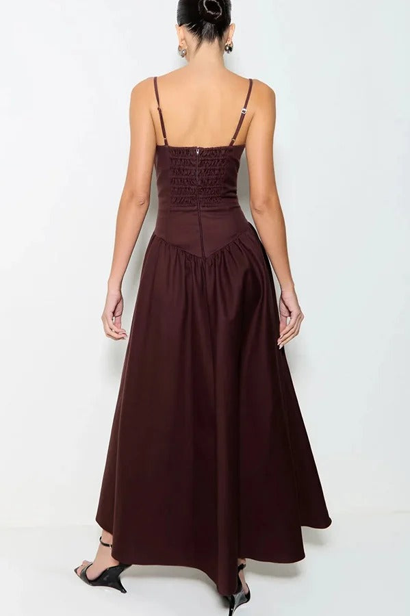 Sofie Midikleid mit gesmoktem Rücken, Taschen und hoher Taille