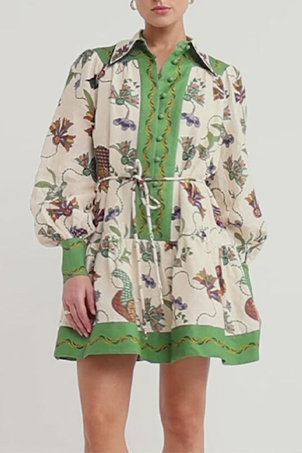 Feiern Sie jeden Tag – Einzigartiges Minikleid mit farblich abgestimmtem Druck und Ballonärmeln