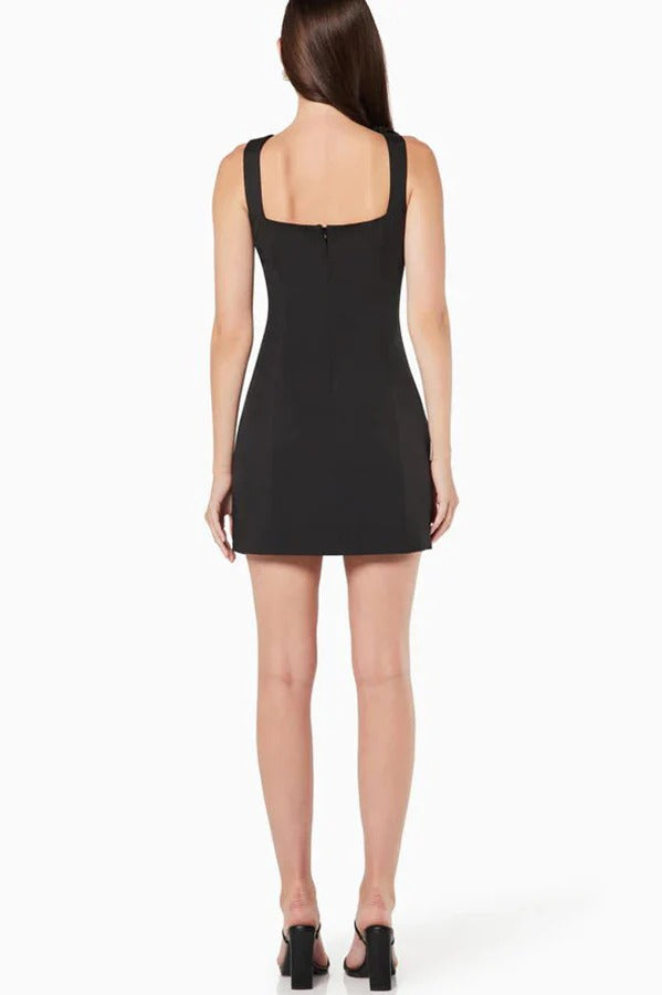 Crush on You – Minikleid mit Rosenapplikation und quadratischem Ausschnitt und breiten Trägern