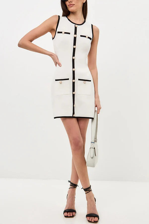 Elegantes ärmelloses Minikleid aus Strick mit Rundhalsausschnitt und Perlenknöpfen