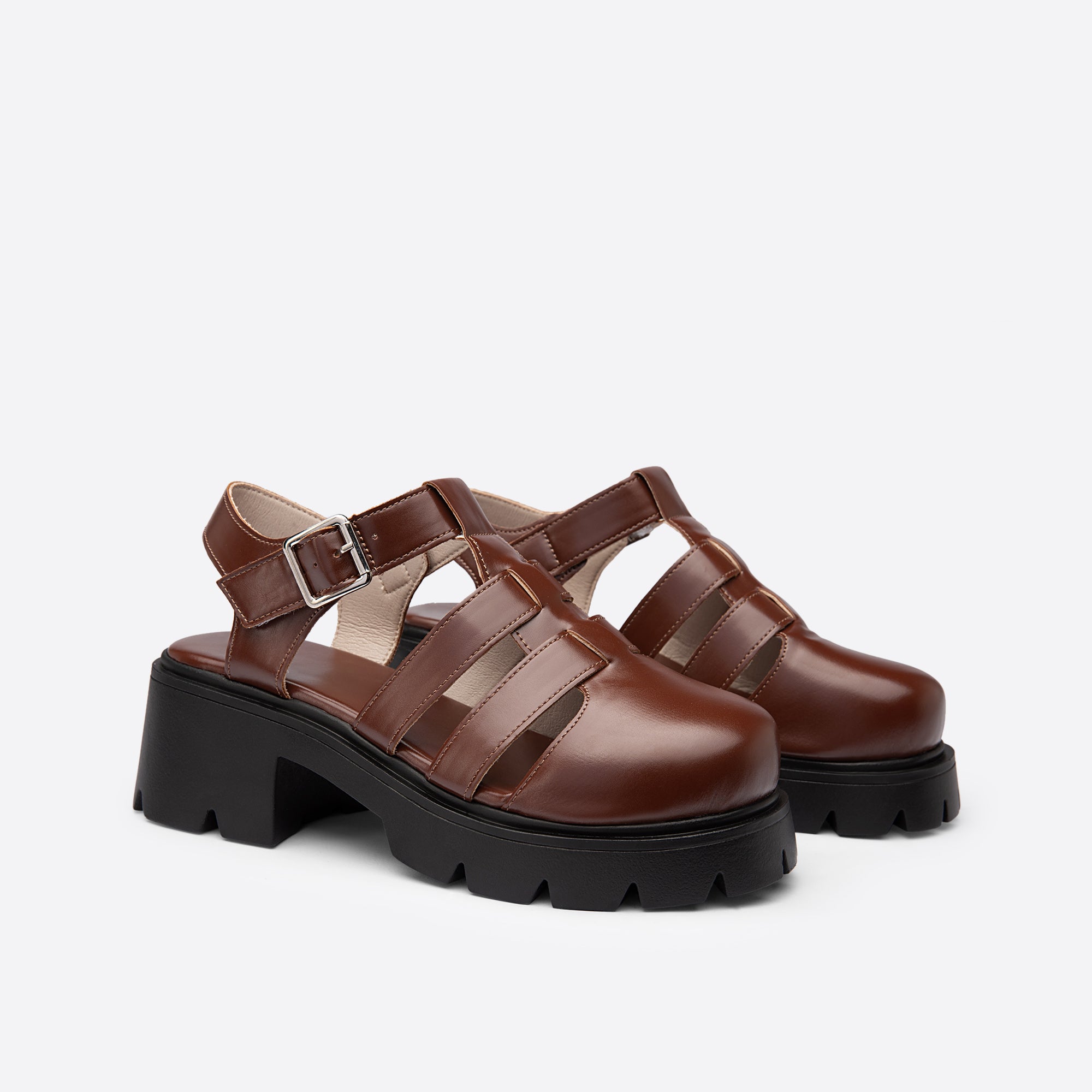 Fischer-Plateausandalen aus Leder