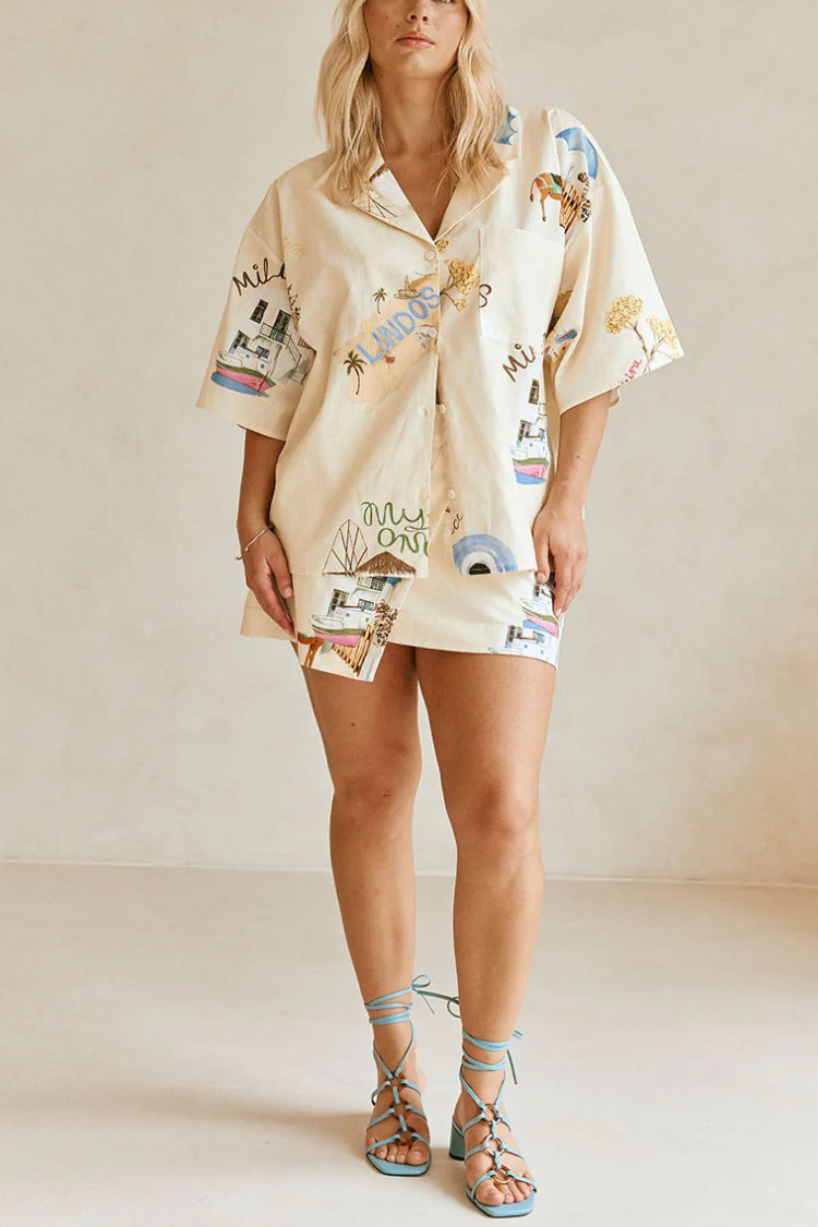 Ensemble chemise à manches courtes et minijupe portefeuille taille haute en mélange de lin Kea à imprimé unique