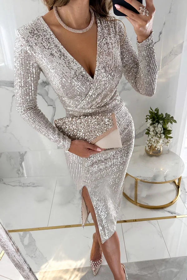 Main Character – Langärmliges Midikleid mit Pailletten und Seitenschlitz