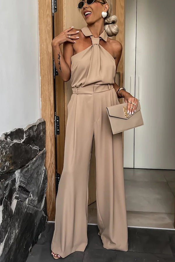 Modischer Jumpsuit mit Neckholder-Hemdkragen, Taschen und weitem Bein im einzigartigen Look