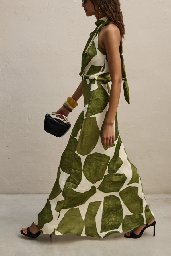 All Eyes on You – Set aus Neckholder-Top zum Binden und hoch sitzendem Maxirock mit Schlitz und einzigartigem Aufdruck