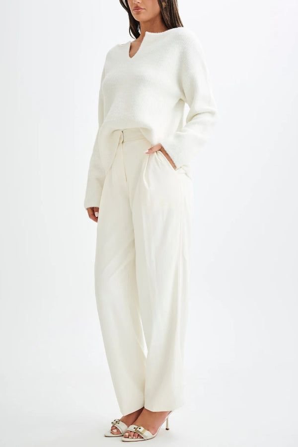 Flauschiger Oversize-Pullover mit V-Ausschnitt