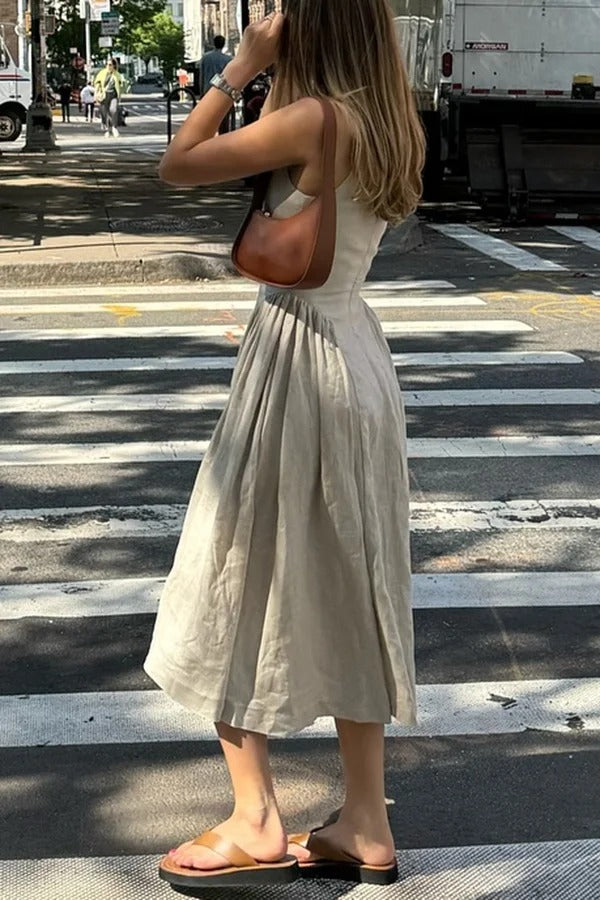 City Cutie – Midikleid aus Leinenmischung mit Knopfleiste, Cut-Out-Ausschnitt und Schirmsaum