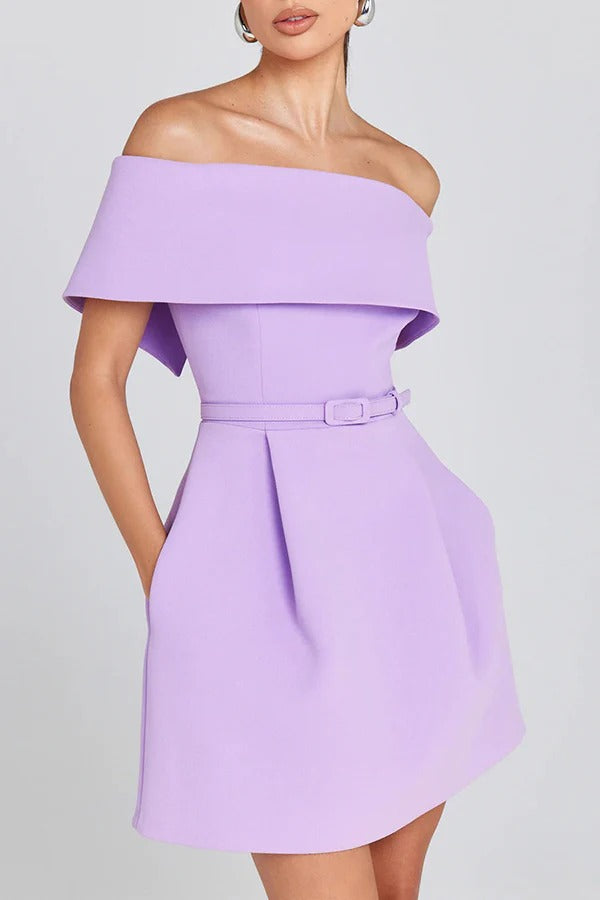 Elegantes Abend-Minikleid mit Revers, Bandeau, abnehmbarem Gürtel und Taschen