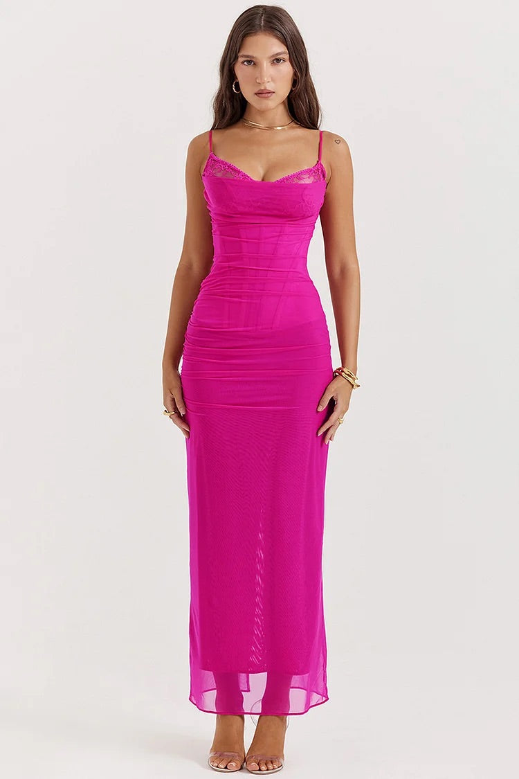 Robe longue moulante en maille et dentelle avec ourlet fendu