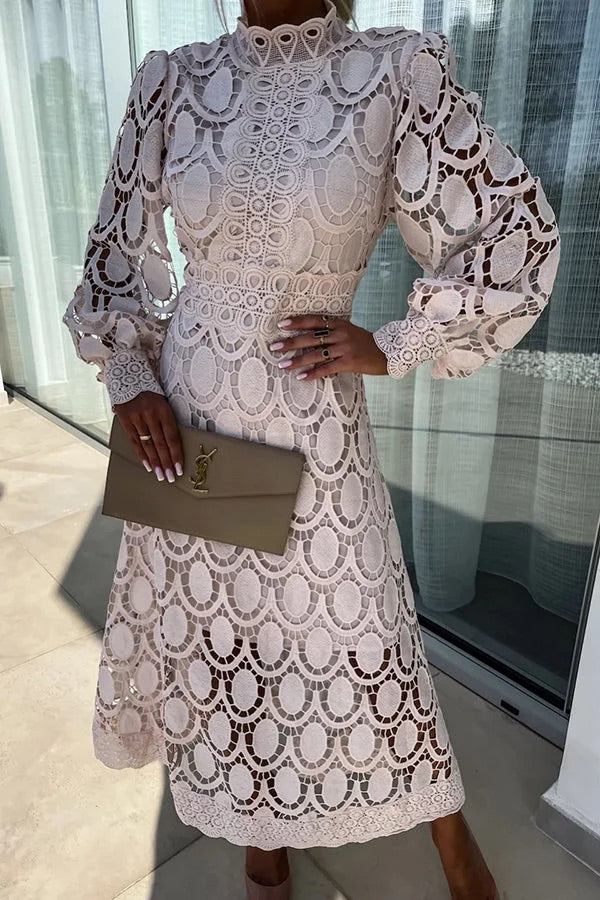 Romantisches, sinnliches und elegantes Midi-Partykleid mit Häkelspitze und Laternenärmeln