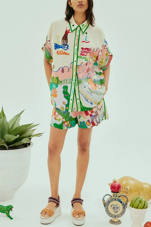 Miena – Kurzärmliges Oversize-Hemd aus Leinenmischung mit einzigartigem Aufdruck und Knopfleiste